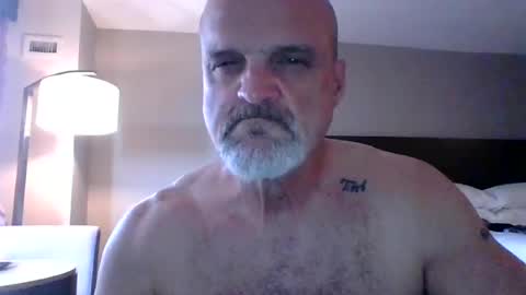 Snapshot of afr10221966 chatting on 06/12/26, 08:19 afr10221966 online show from 06/12/26, 08:19