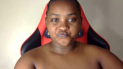 Snapshot of african001 chatting on 09/26/25, 06:23 stella online show from 09/26/25, 06:23