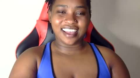 Snapshot of african001 chatting on 10/04/25, 05:33 stella online show from 10/04/25, 05:33