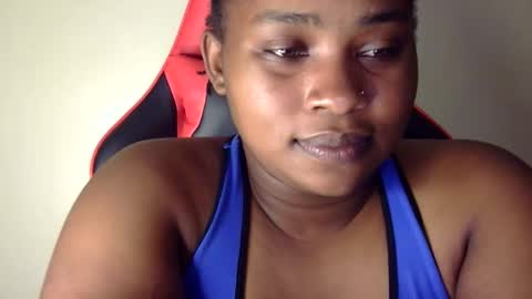 Snapshot of african001 chatting on 10/18/25, 06:41 stella online show from 10/18/25, 06:41