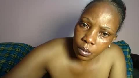 Snapshot of african_divaa chatting on 02/18/26, 05:36 african_divaa online show from 02/18/26, 05:36