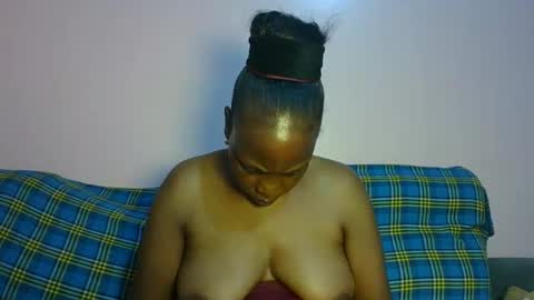 Snapshot of african_divaa chatting on 02/21/26, 02:40 african_divaa online show from 02/21/26, 02:40