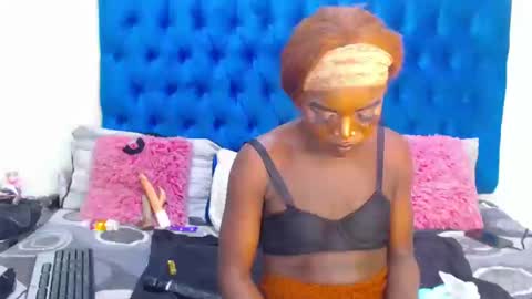 Snapshot of africanbrownskingoddes chatting on 02/07/25, 09:05 africanbrownskingoddes online show from 02/07/25, 09:05