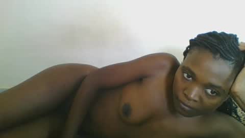 Yvonne online show from 04/18/26, 07:18