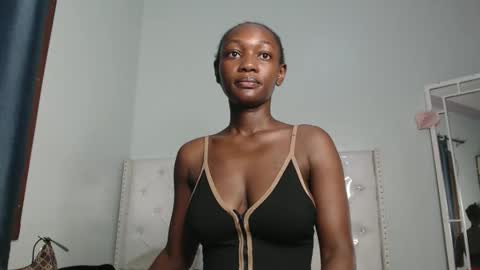 Snapshot of africanpetitequeen chatting on 10/02/25, 08:21 CIARA online show from 10/02/25, 08:21