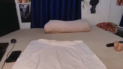 Africanpetitequeenn online show from 03/13/26, 07:42