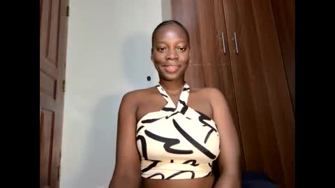 Leah online show from 09/13/25, 01:27