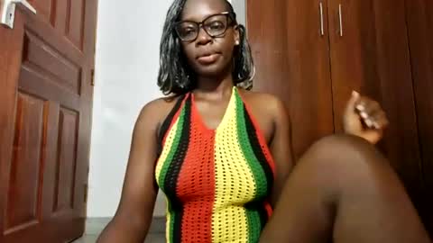 Leah online show from 04/08/26, 12:32