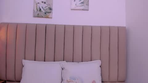 Snapshot of afrodita_de_amor chatting on 09/30/25, 11:48 Vr. online show from 09/30/25, 11:48