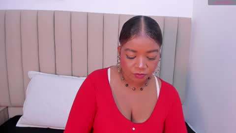 Snapshot of afrodita_de_amor chatting on 12/02/25, 11:48 Vr. online show from 12/02/25, 11:48