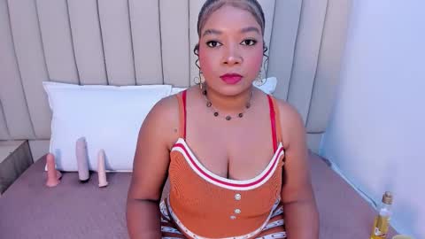 Snapshot of afrodita_de_amor chatting on 12/03/25, 11:30 Vr. online show from 12/03/25, 11:30