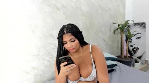 Snapshot of afrodita_roos_ chatting on 09/17/25, 12:18 Afrodita Ross online show from 09/17/25, 12:18