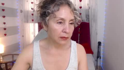 Snapshot of afrodita_sg chatting on 11/20/25, 03:45 afrodita_sg online show from 11/20/25, 03:45