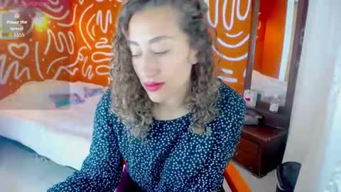 Snapshot of afrodita_solis chatting on 07/06/26, 07:05 afrodita_solis online show from 07/06/26, 07:05