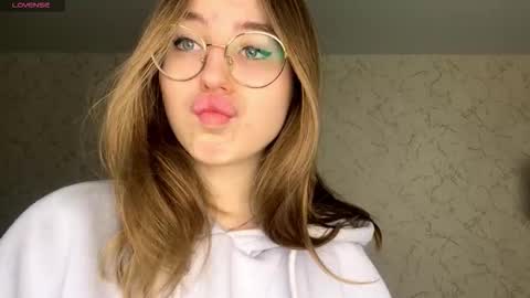 Kind sensual Emma fav pattern 2266 online show from 03/19/26, 04:05