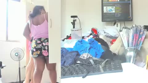 afroditacute16 online show from 12/15/24, 04:59