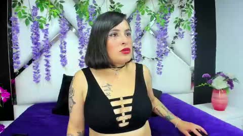 afroditaowen_ online show from 11/01/25, 01:46