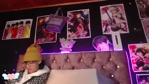 Snapshot of afroditaunu chatting on 03/08/25, 11:39 Cris owo online show from 03/08/25, 11:39