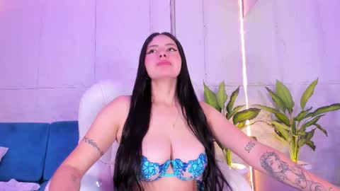 Snapshot of afrodytasky chatting on 11/19/25, 12:16 A F R O D I T A online show from 11/19/25, 12:16