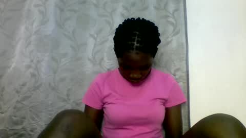 pink  and josphen online show from 02/02/25, 06:04