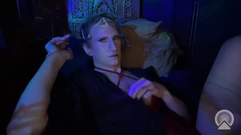 Me Myself  Irene online show from 05/19/26, 06:31
