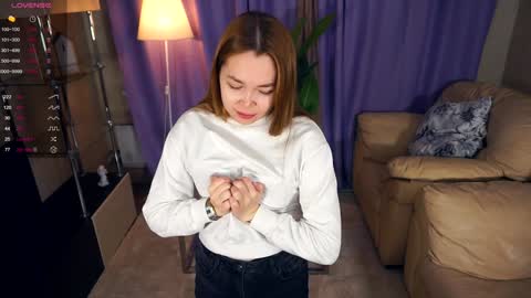 Lana  1800 - 0330 UTC   Mia 0700- 1630 UTC online show from 01/07/25, 07:20