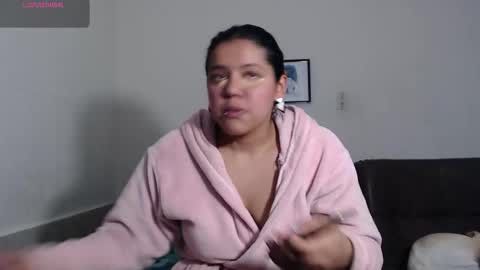 Snapshot of agata_c chatting on 12/15/25, 03:33 Agatha online show from 12/15/25, 03:33