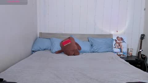 Eva online show from 09/11/25, 03:50