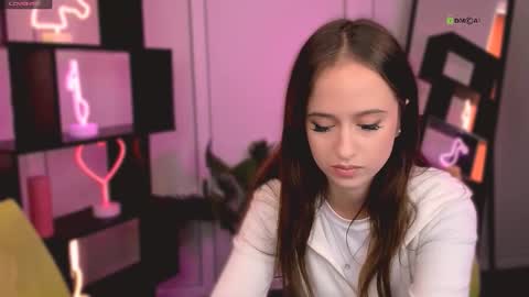 Snapshot of agata_li chatting on 10/13/25, 08:47 Agata online show from 10/13/25, 08:47