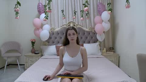 Agata Aisitt online show from 03/12/25, 11:44