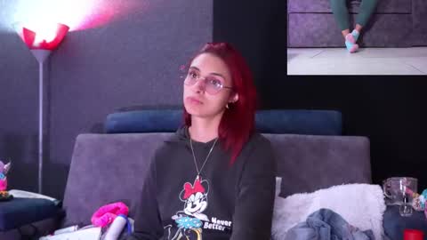 Agata Collinss online show from 10/17/25, 02:15