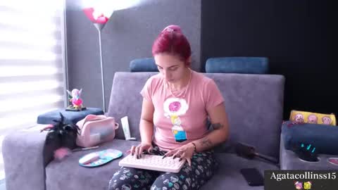 Agata Collinss online show from 12/02/25, 08:15