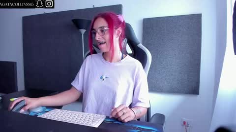 Agata Collinss online show from 04/15/26, 09:26