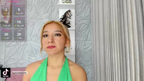 Agatadelphine online show from 12/22/25, 12:13