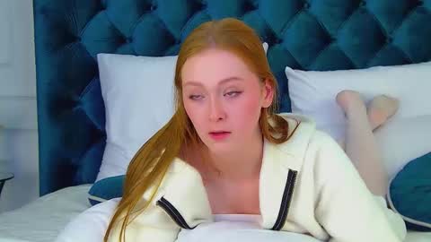 AgataFoxley online show from 09/28/25, 08:09