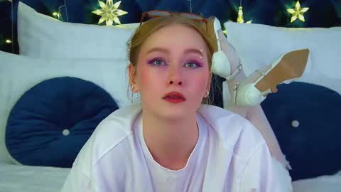 AgataFoxley online show from 12/20/25, 06:31