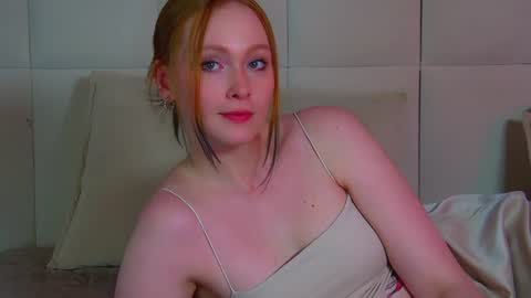 Snapshot of agatafoxley chatting on 07/19/26, 09:18 AgataFoxley online show from 07/19/26, 09:18