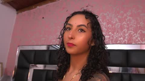 Val   inst  agatha clls online show from 02/20/25, 07:19