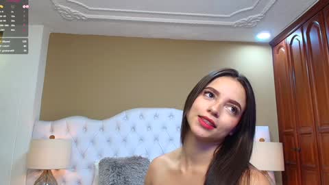 Snapshot of agatha_lenon chatting on 02/08/25, 10:40 Agatha online show from 02/08/25, 10:40