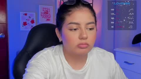 Cat online show from 04/22/26, 05:54