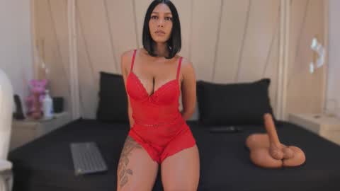 Agatha Steel online show from 03/04/26, 08:37