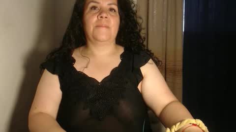 Snapshot of agathaaaa chatting on 06/05/26, 11:16 online show from 06/05/26, 11:16