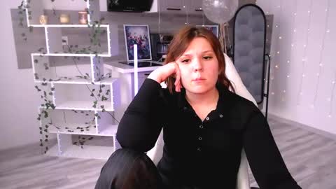 agathaagnia online show from 05/30/26, 09:17