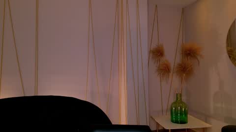 Agatha online show from 12/15/25, 08:57