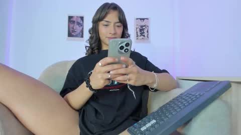 Agatha online show from 12/17/25, 11:33