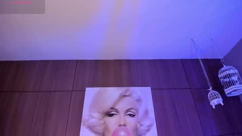 Snapshot of agattaduque chatting on 11/23/25, 10:53 online show from 11/23/25, 10:53