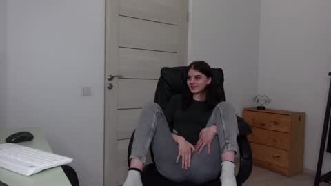 Agelina Lilly Laura online show from 01/19/25, 09:02