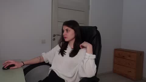 Agelina Lilly Laura online show from 01/25/25, 06:01