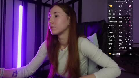 Agelina Lilly Laura online show from 02/10/25, 02:59