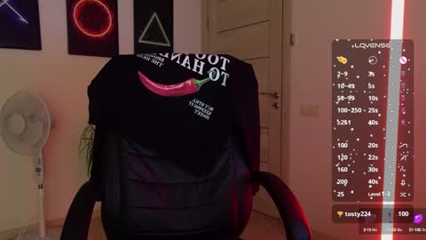 Agelina Lilly Laura online show from 02/11/25, 11:12